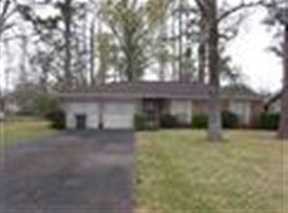 425 Berry Rd, Beaumont, TX 77706