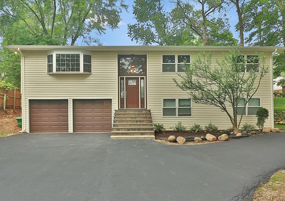 1st image of 201 Cardean Pl