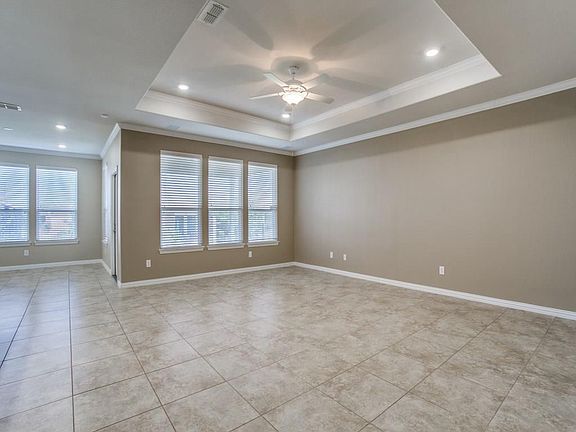4th image of 2512 Oyster Bay Dr