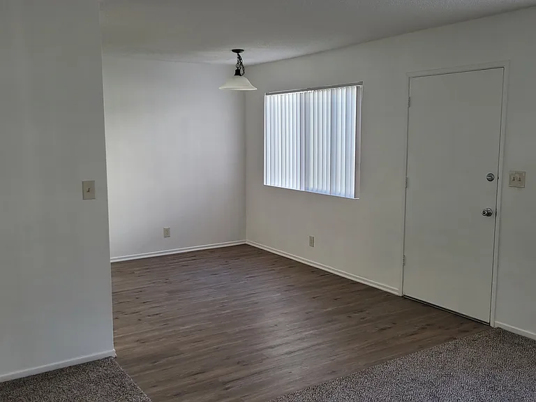 719 Wedgewood Ave #A — Photo 7