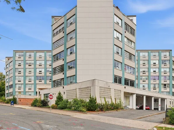 101 Mulberry St APT 508, Springfield, MA 01105