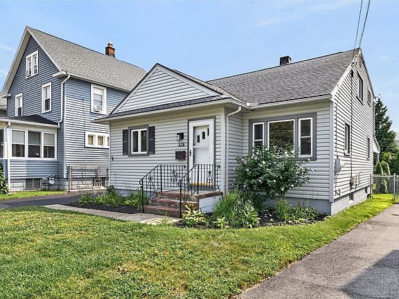 3rd image of 316 W Elm St