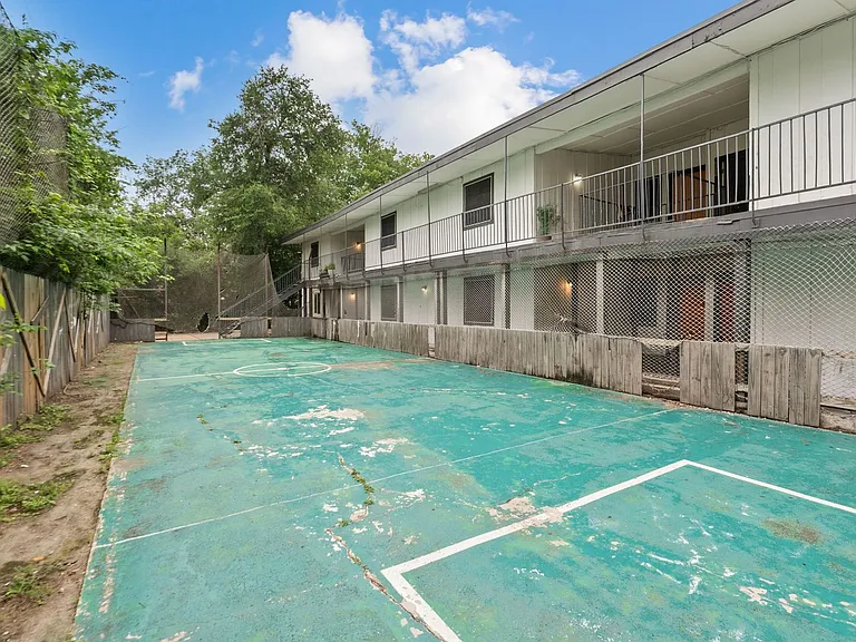 Villas at Mueller — Photo 21