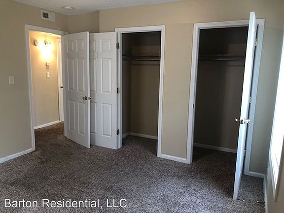 4th image of 143 Darlene Dr #143D