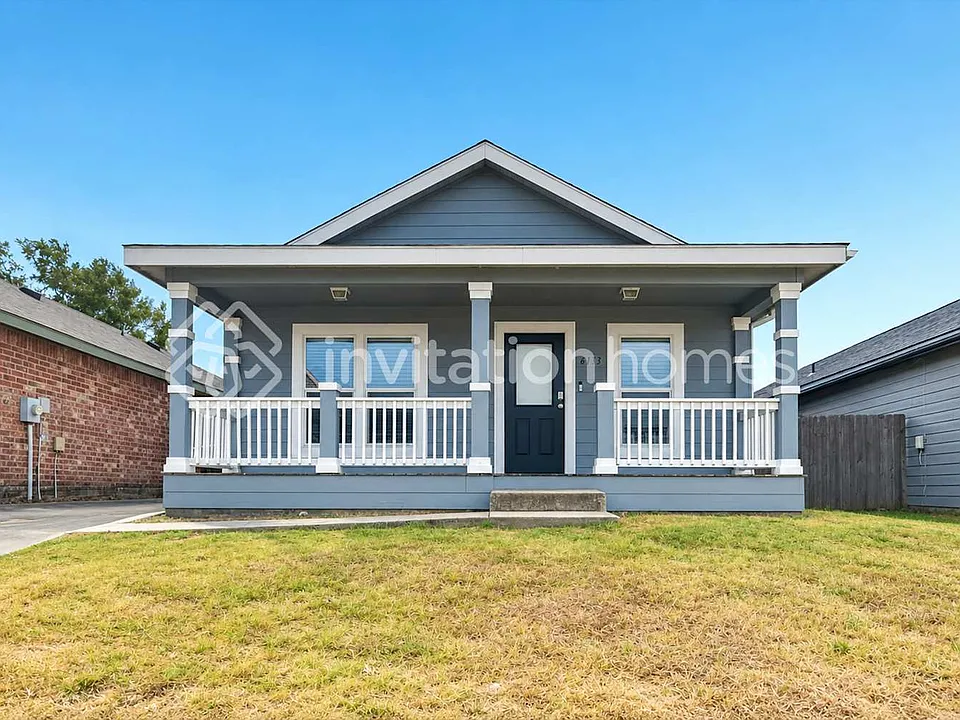 6133 River Pointe Dr