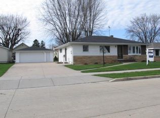 501 Johnson Ave, Little Chute, WI 54140