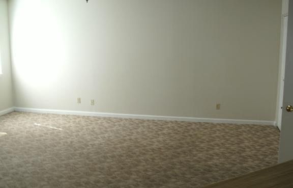 4th image of 402 Shelby Ave APT 25