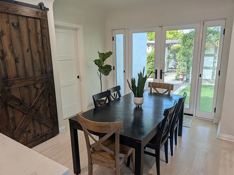 8339 Holy Cross Pl — Photo 14