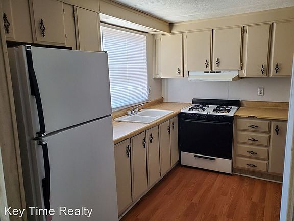 4th image of 612 Citrus St