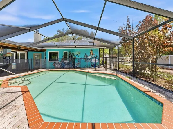 670 Sparrow Ave, Palm Harbor, FL 34683