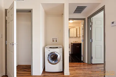 Rented by aptsandlofts.com