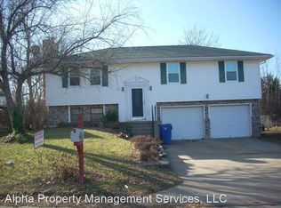 228 SE 111th Rd, Warrensburg, MO 64093