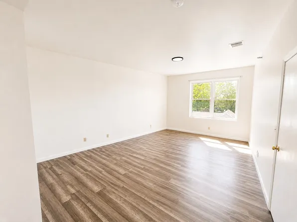 146 N Grove St, 146 N Grove St APT 304, East Orange, NJ 07017