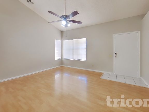 4th image of 220 W Utopia Rd