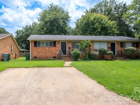 4926 Malibu Dr, Charlotte, NC 28215