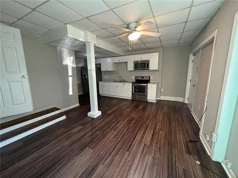 300 Forrest Ave #E — Photo 3