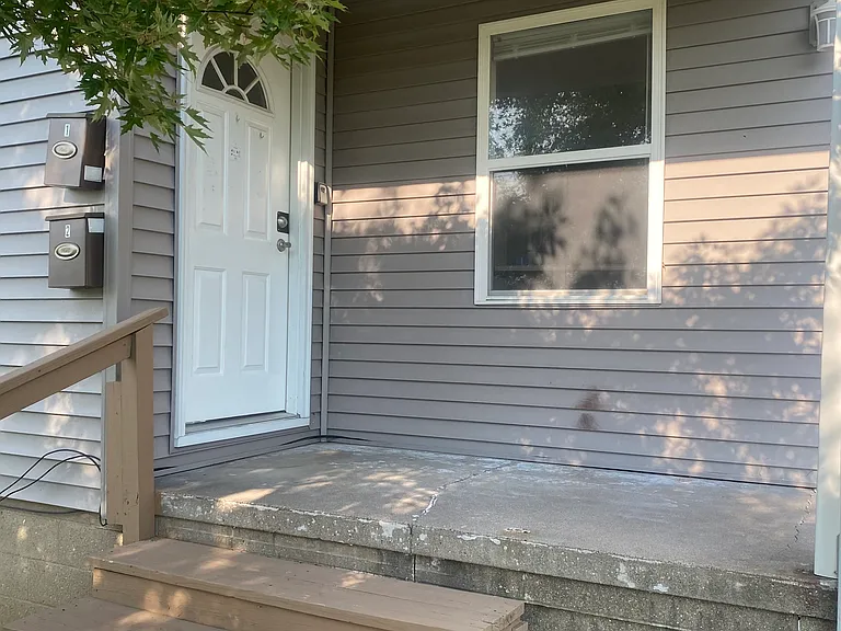 727 Stadium Dr #1 — Photo 9