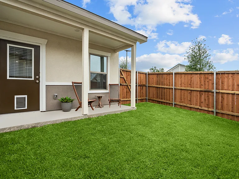 Covered Patio | Fenced Yard Covered Patio | Fenced Yard