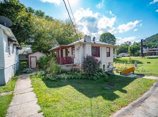 106 S Cumberland Ave, La Follette, TN 37766