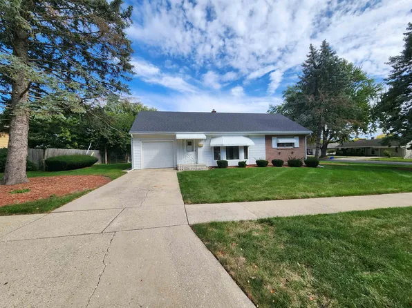 322 Hunter Ave, Rockford, IL 61108