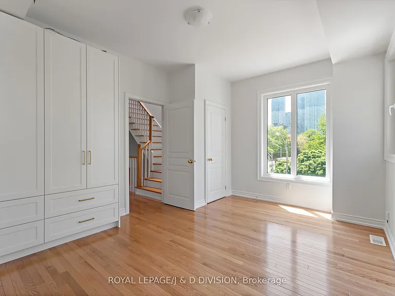 102 Earl Pl — Photo 25