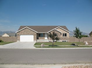 424 Gold Dust Rd, Grantsville, UT 84029