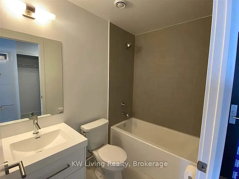 403 Church St #3006 — Photo 6