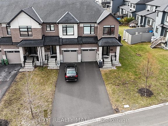 4th image of 656 Putney Cres