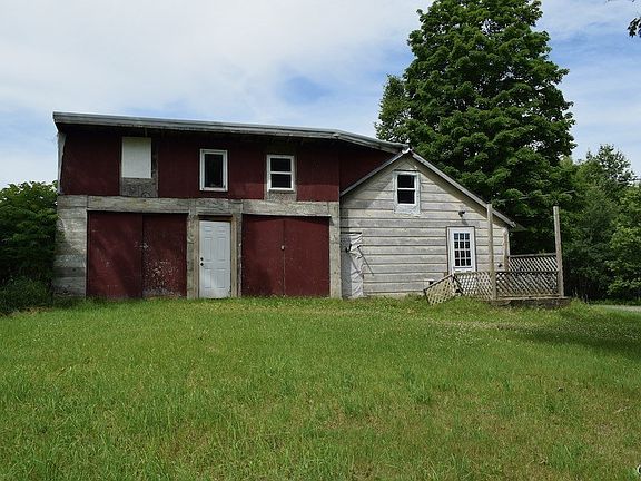 5th image of 68 Clark Dr