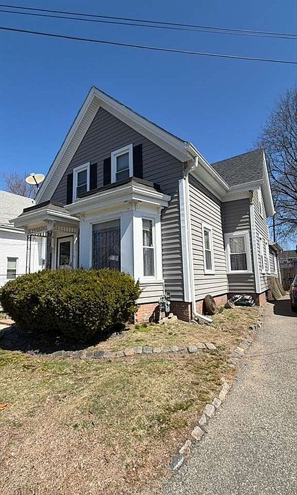 1st image of 54 Clinton St