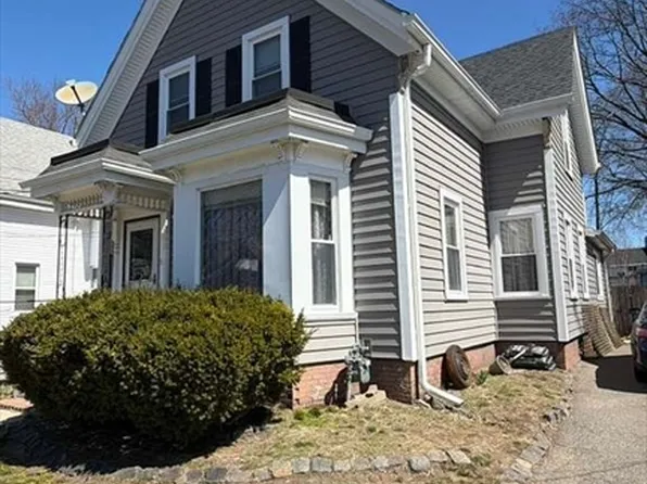 54 Clinton St, Brockton, MA 02302