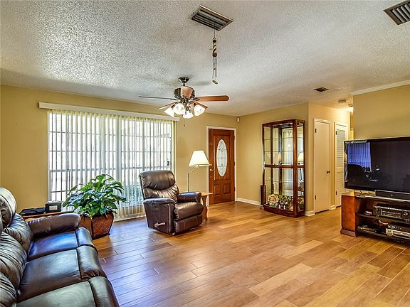2nd image of 92042 Crane Dr