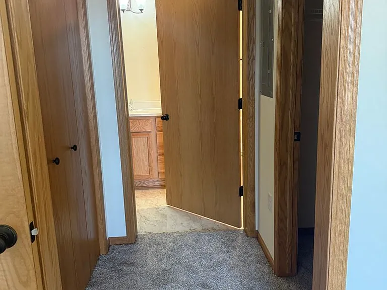 1068 Glacier Path — Photo 12
