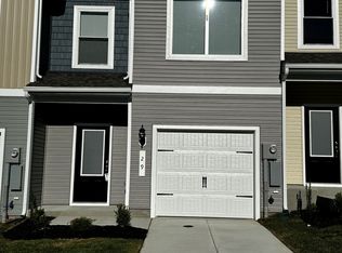 29 Paddington St #1, Falling Waters, WV 25419