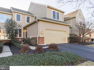 102 Pine Crest Ln, Lansdale, PA 19446
