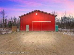 9387 E Broomfield Rd, Mount Pleasant, MI 48858