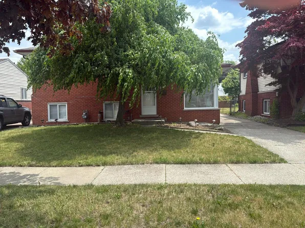 9583 Mueller St, Taylor, MI 48180
