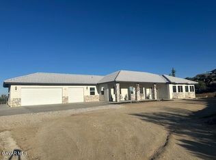 8727 Wintergreen Rd, Pinon Hills, CA 92372
