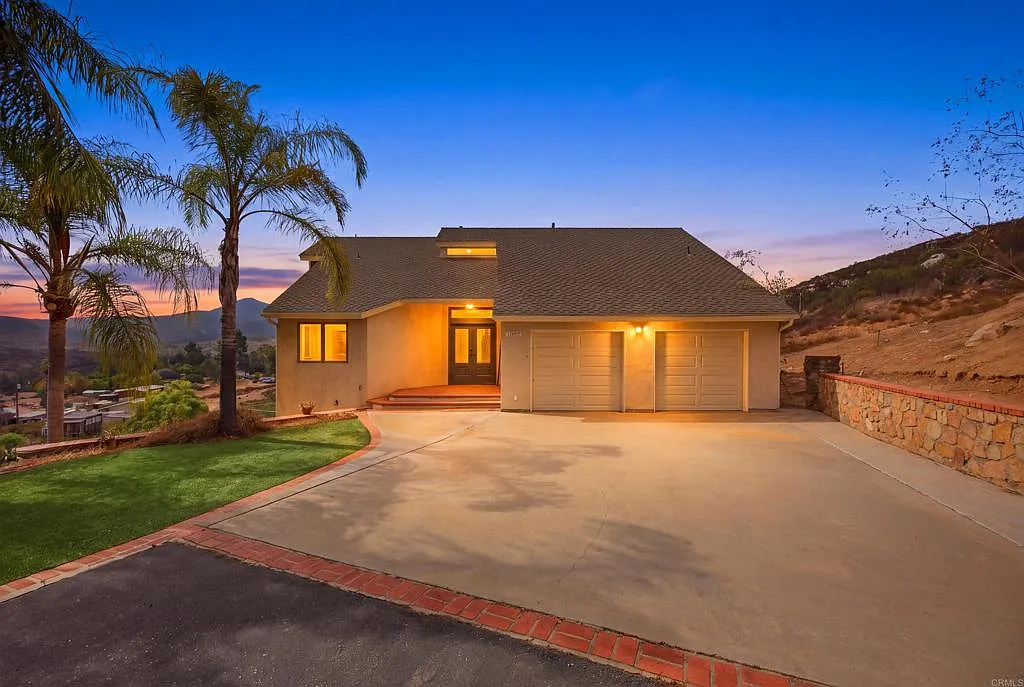 5 bed, 2967 sqft, $5,000 — Photo 1