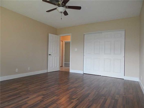 5th image of 11946 NW 25th Ct
