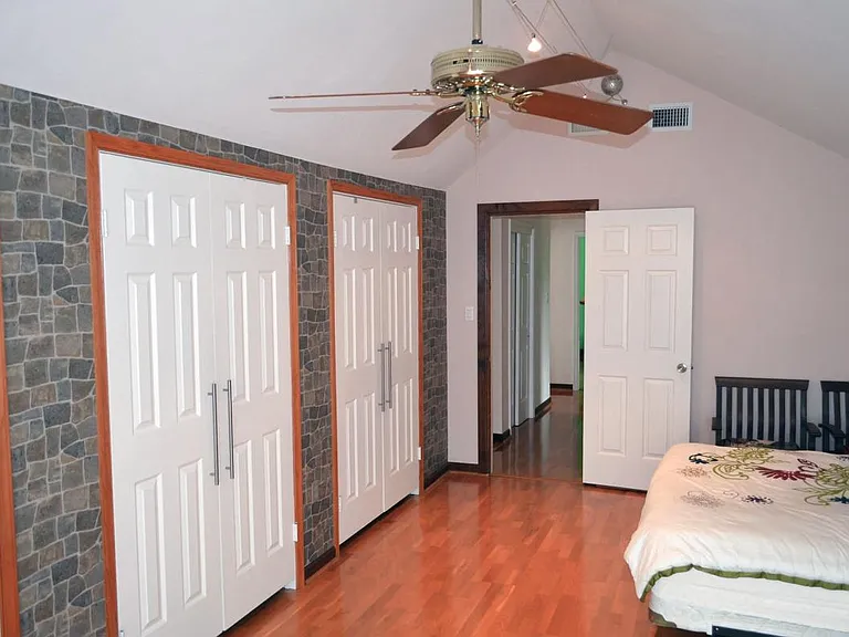 1069 Country Mill Rd — Photo 25