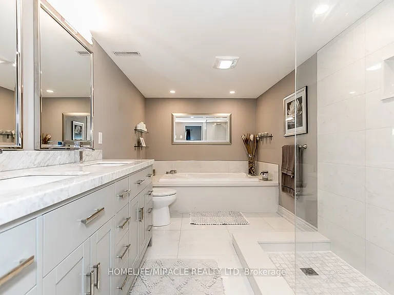 60 Edwards Dr #BASEMENT — Photo 10