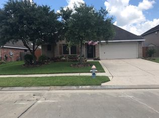 1905 Grand Oak Dr, Pearland, TX 77581
