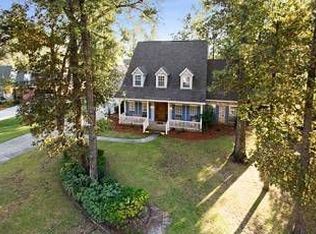 107 Debellvue Pl, Mandeville, LA 70471
