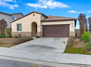 1176 Poinsettia Cir, Calimesa, CA 92320