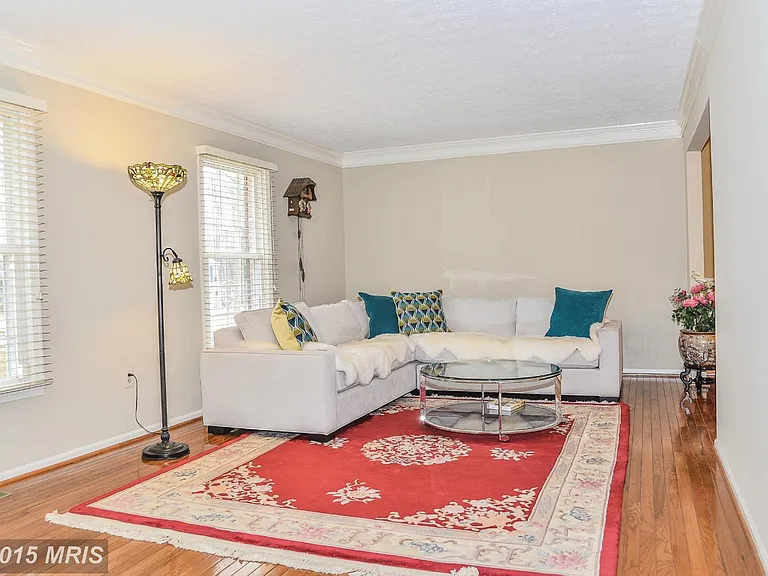 7200 Hopkins Ct — Photo 4