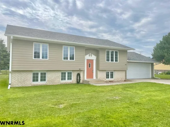 1415 Bonanza St, Gering, NE 69341
