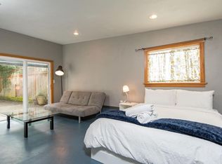 1923 SE Ash St #5, Portland, OR 97214