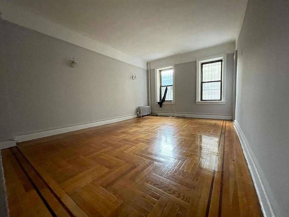 2nd image of 1601 Ocean Pkwy #1BAPT