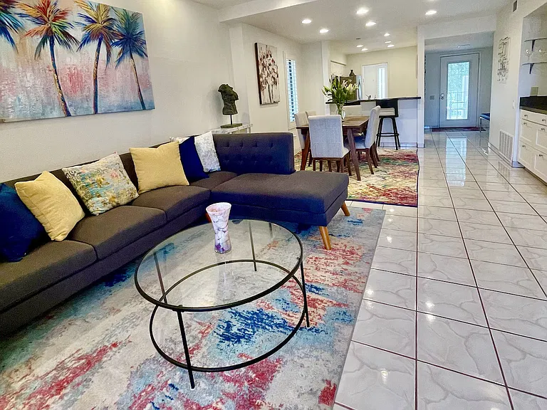 817 E Arenas Rd — Photo 16